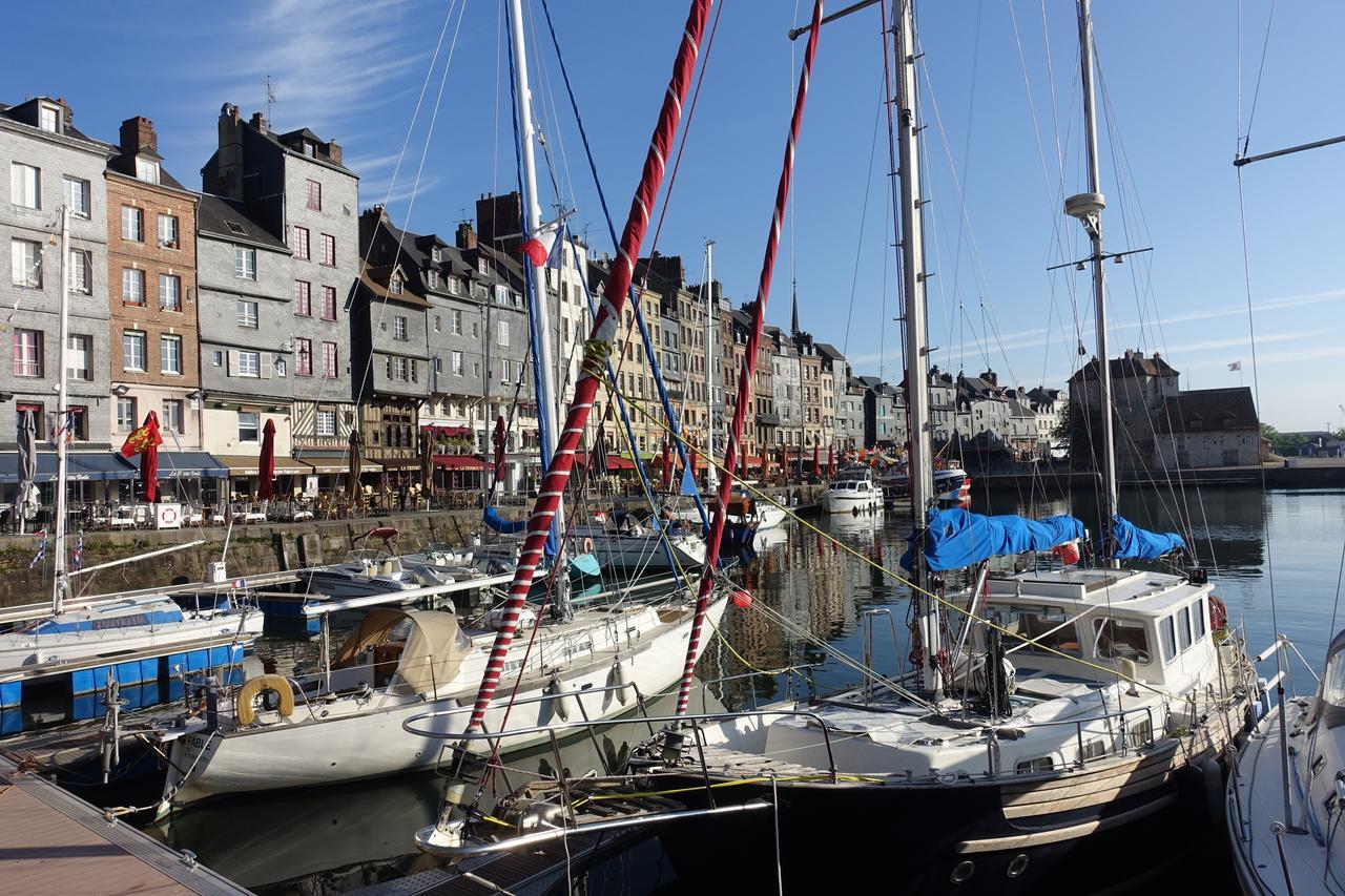 Apartamento Armonui Honfleur Centre Historique Exterior foto