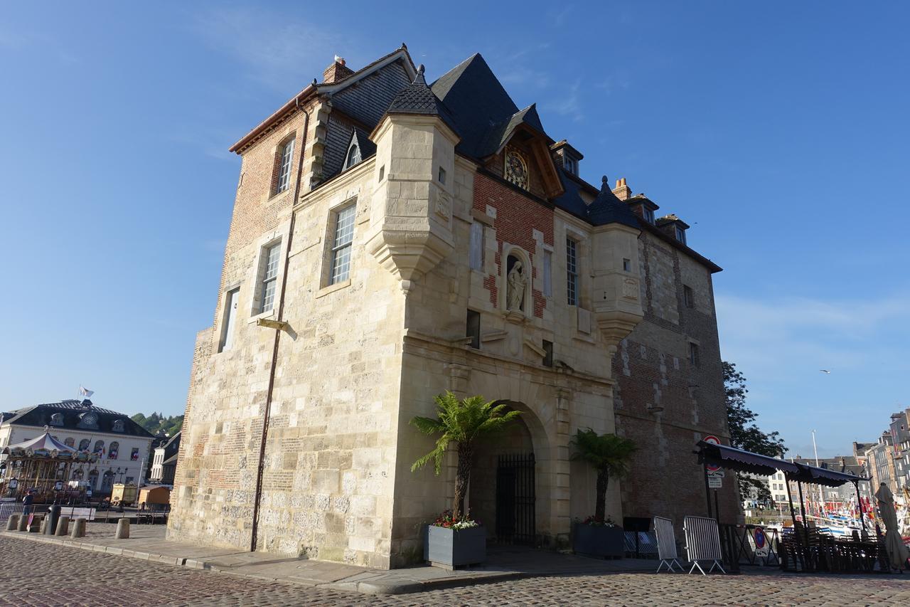 Apartamento Armonui Honfleur Centre Historique Exterior foto